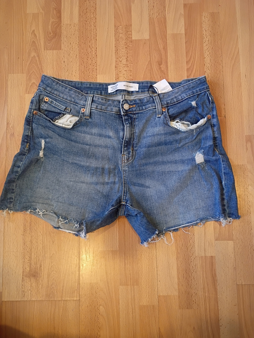 Denizen from Levi's Distressed Blue Denim Jean Shorts Cutoff 16